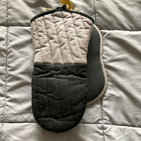 NEW- Thermal Oven mitt and potholder set Black & Gray - Cotton Valley - Picture 4 of 8